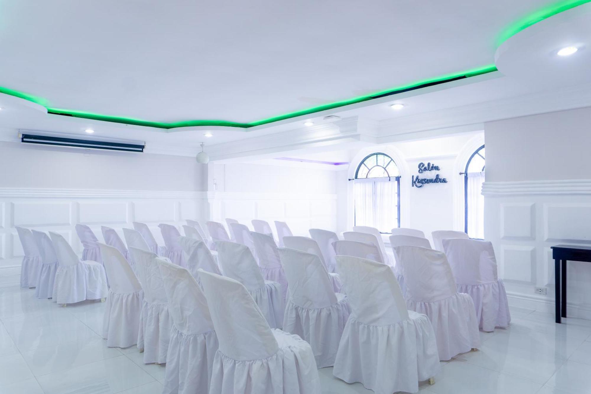 Hotel Antigua 3*
